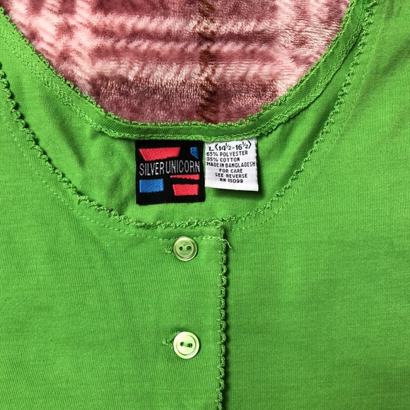 Girls size large bright line green sleeveless top with two buttons - Picture 2 of 3